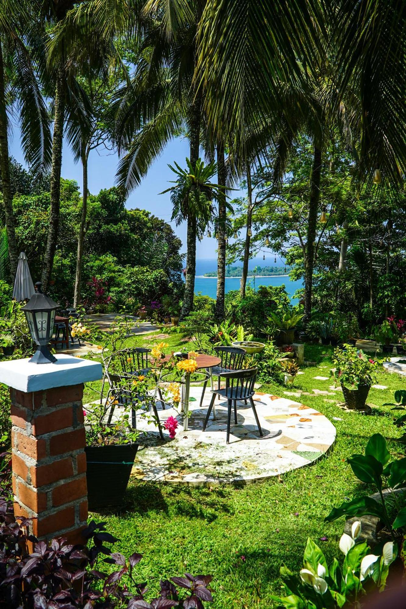 Air Manis Hillside Villa Cafe & Resto Padang  Exteriér fotografie